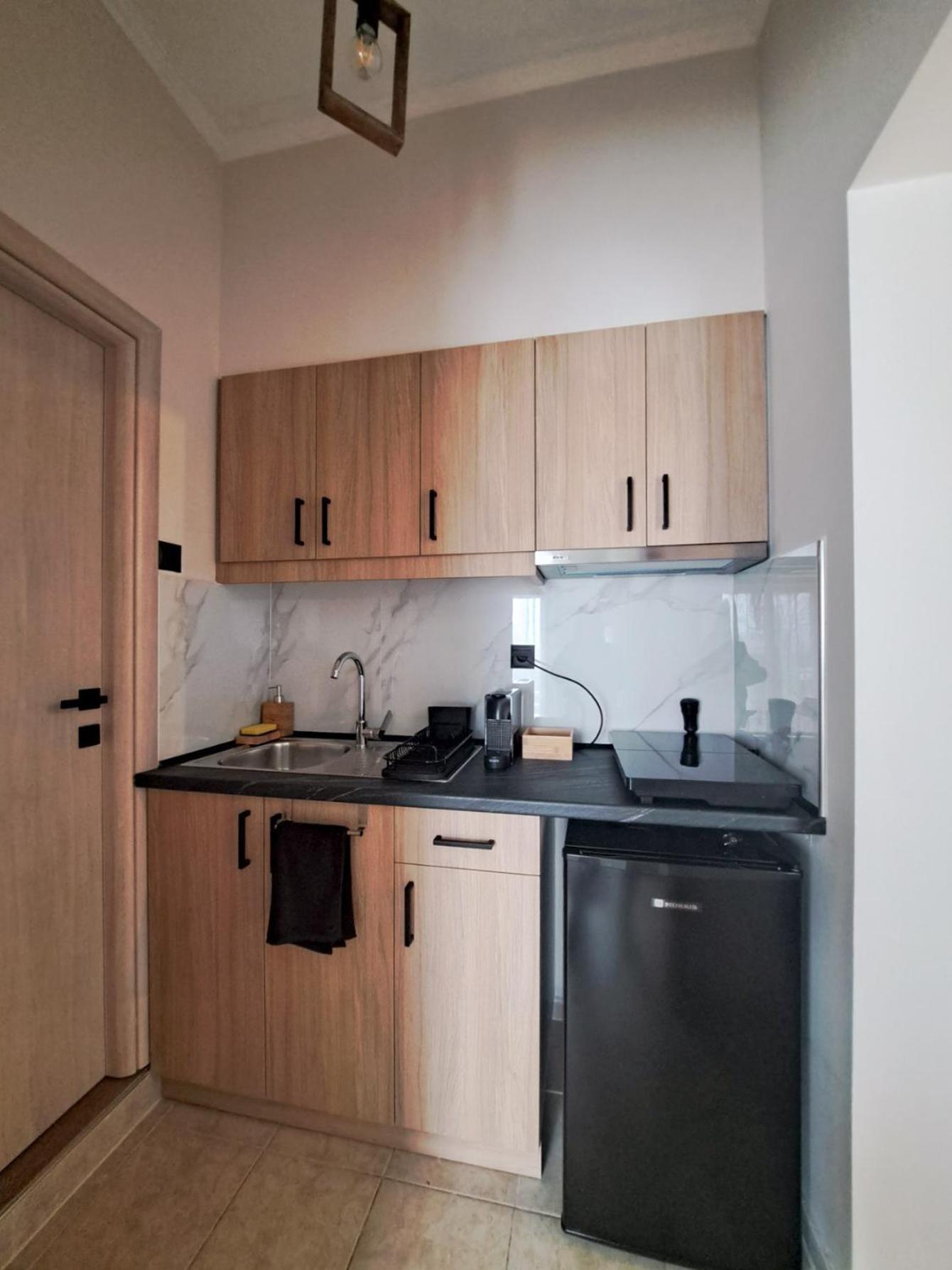 Pnoe Apartments Káto Loutrákion Esterno foto