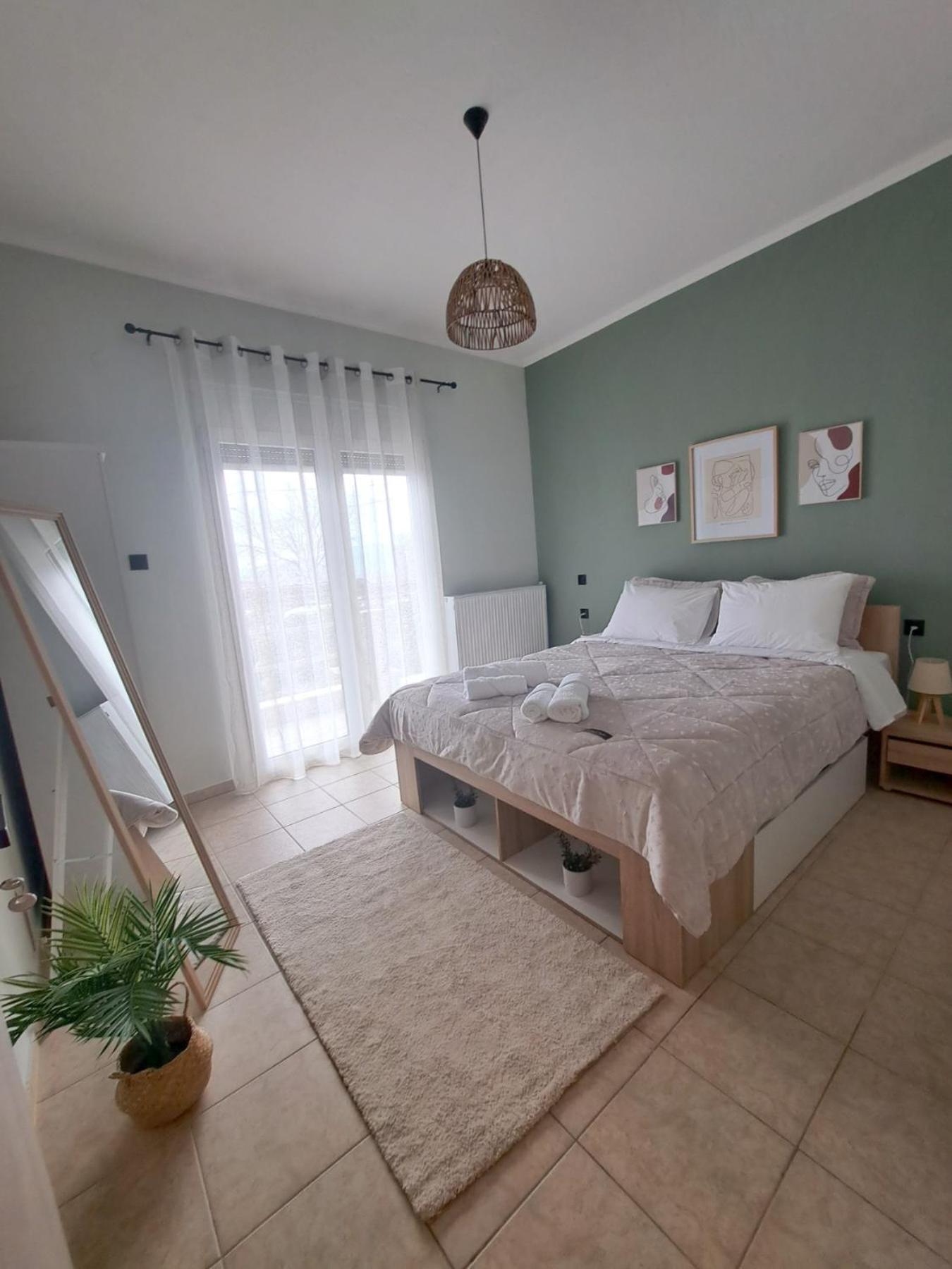 Pnoe Apartments Káto Loutrákion Esterno foto